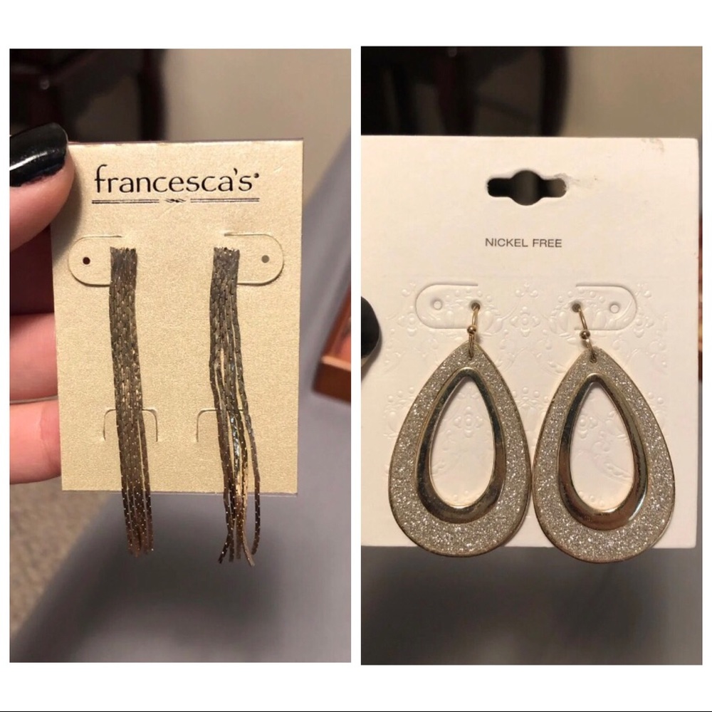 Set Of Two Nice Earrings Gold And Sparkly